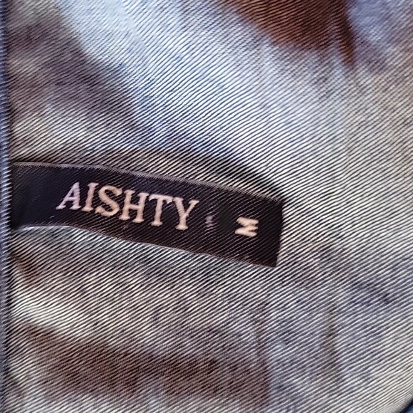 Blue denim top with tie front - Picture 3 of 4